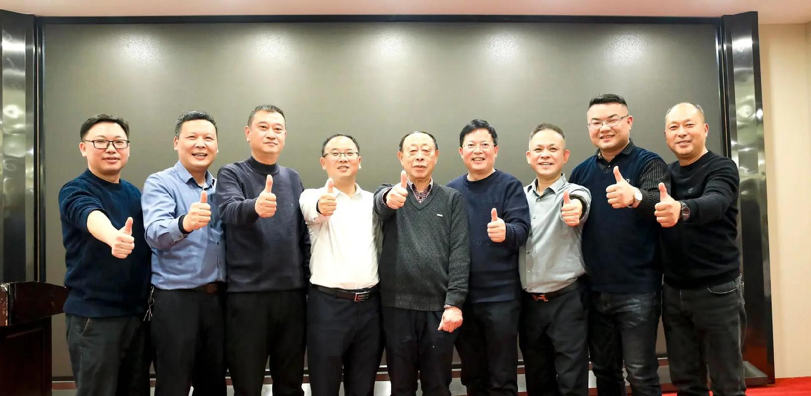 小公司全部是老板亲戚-图1