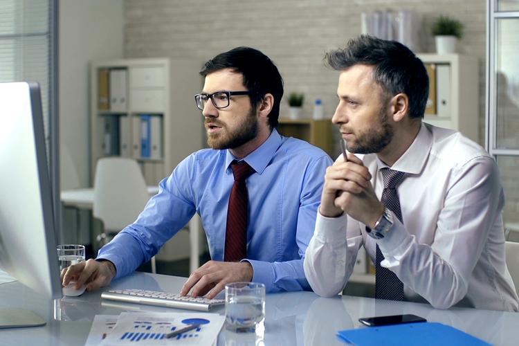 外人为何在公司殴打办公室人员？-图3