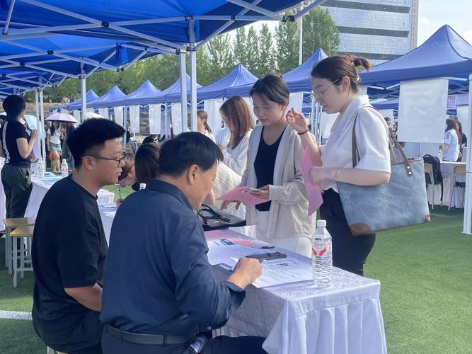 安康学院招聘啥岗位？要求多少？-图1