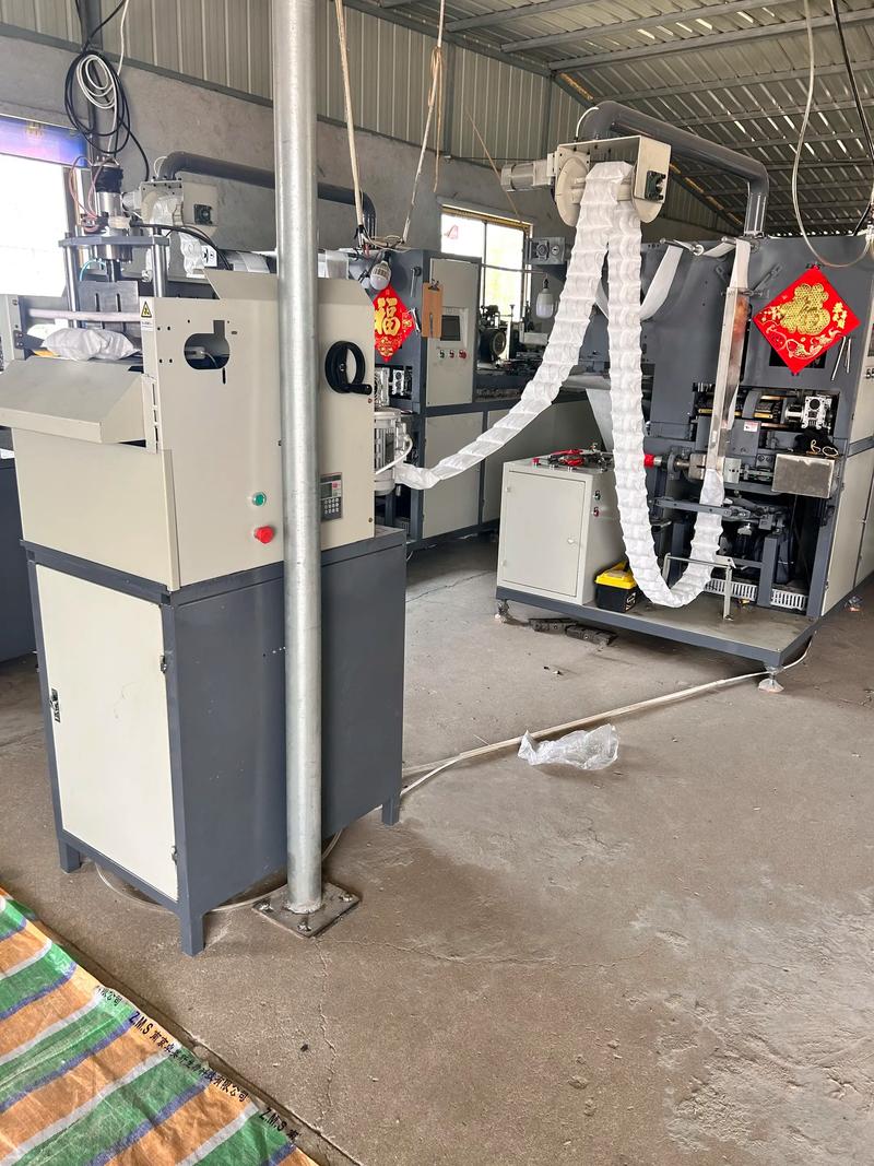 弹簧师傅招聘，薪资多少？要求怎样？-图1