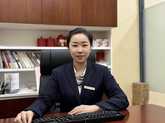 37岁小公司部门经理，职业发展该何去何从？-图2