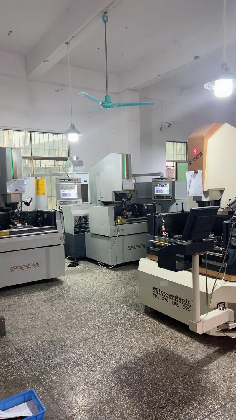 火花机师傅招聘,薪资待遇怎么样?-图1 火花机师傅招聘,薪资待遇怎么样?-图1