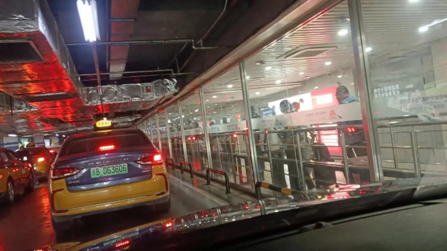 夜班出租车司机招聘,待遇如何?-图2 夜班出租车司机招聘,待遇如何?-图2